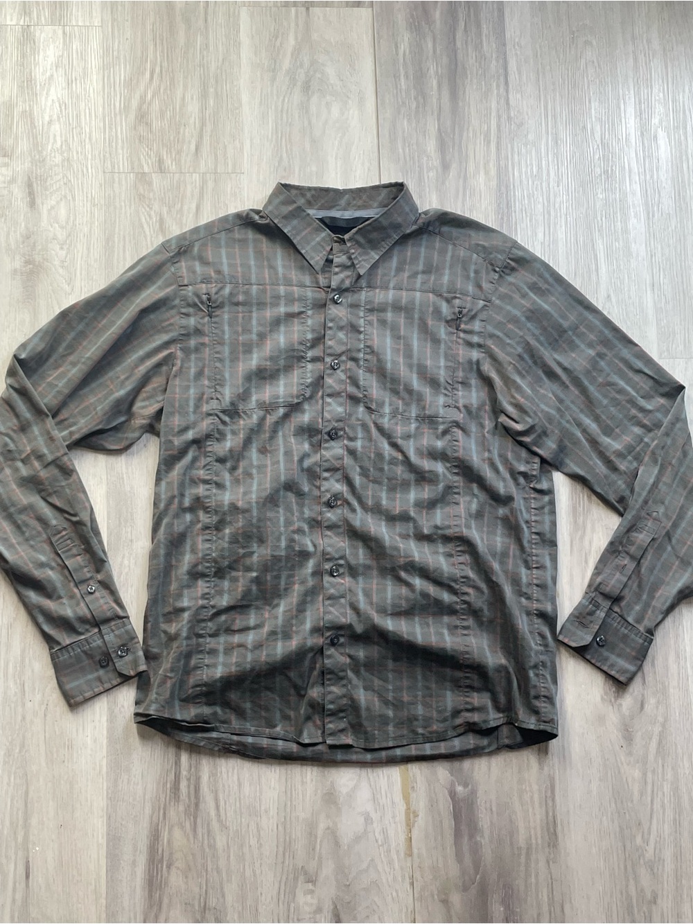 Arc'teryx Men's Gray Striped Button-Up Shirt with Subtle Red Accents
